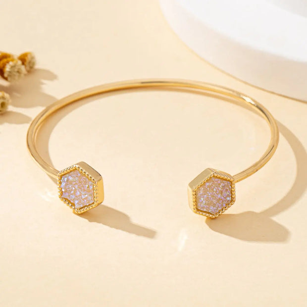 Adjustable Open Bracelet for Women – Elegant Inlaid Resin Jewelry